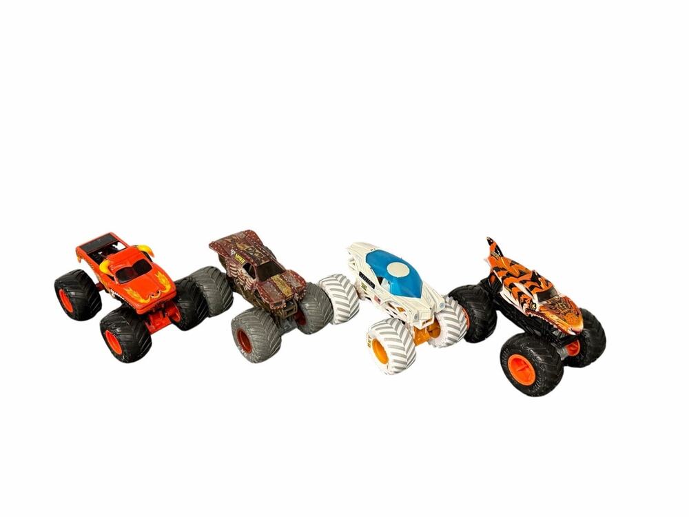 Hot Wheel Diecast Monster Jam 1:64 Trucks: Tiger Shark El Toro Max-D Alien Inv.